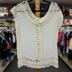 Vandana Ladies Med/Lg White Overlay Top NEW